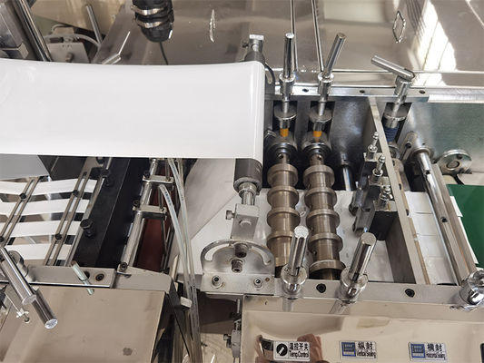 400 mm szerokość filmu PLC Alcohol Swab Manufacturing Machine Alcohol Prep Pad Production Machine